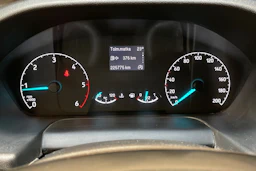 valkoinen Ford Transit Custom 2019 kuva 18.