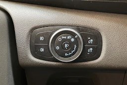 valkoinen Ford Transit Custom 2019 kuva 23.