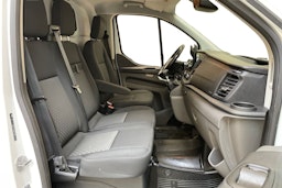 valkoinen Ford Transit Custom 2019 kuva 10.