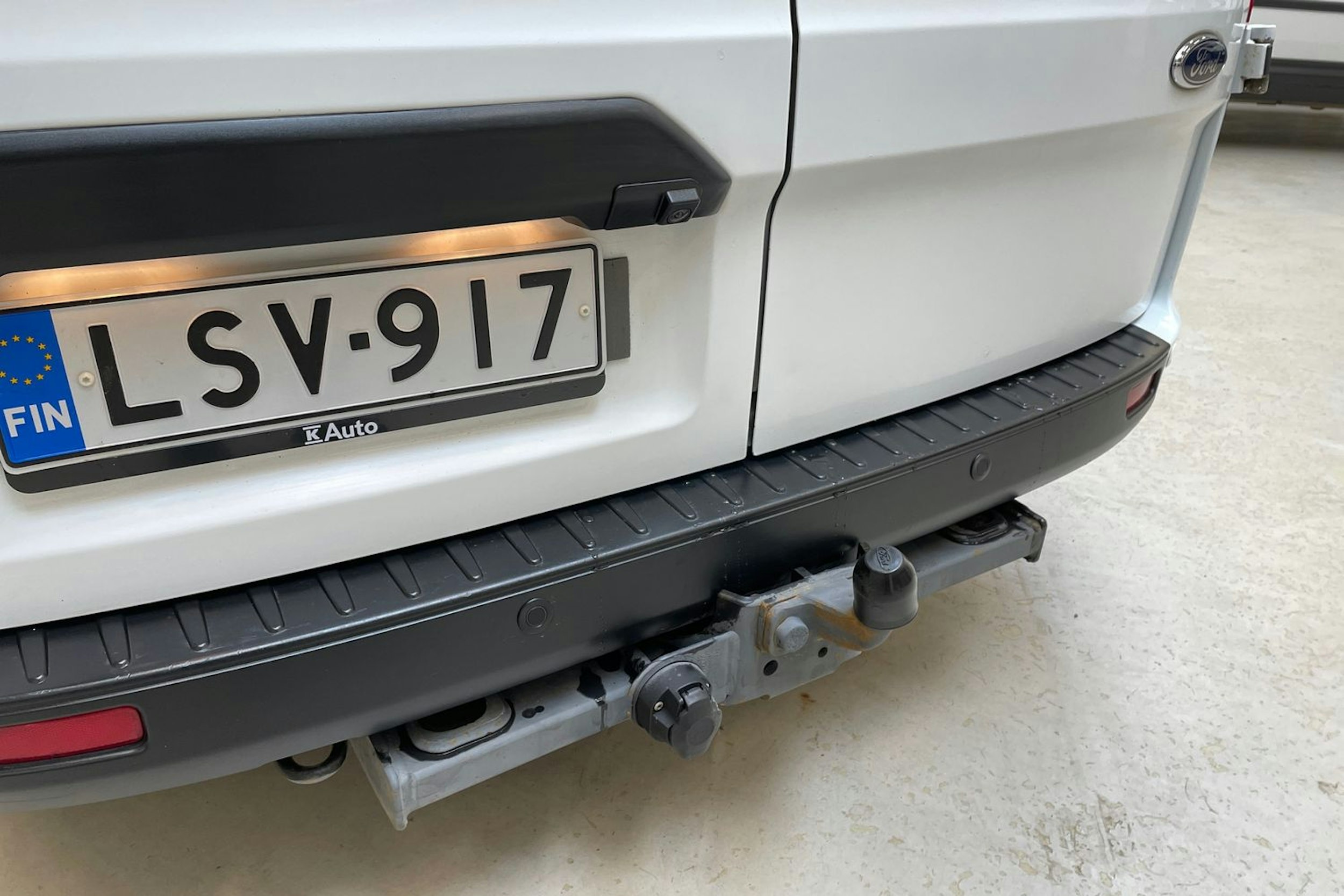 valkoinen Ford Transit Custom 2019 kuva 15.