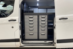 valkoinen Ford Transit Custom 2019 kuva 21.