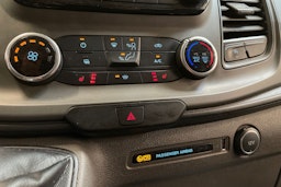 valkoinen Ford Transit Custom 2019 kuva 27.