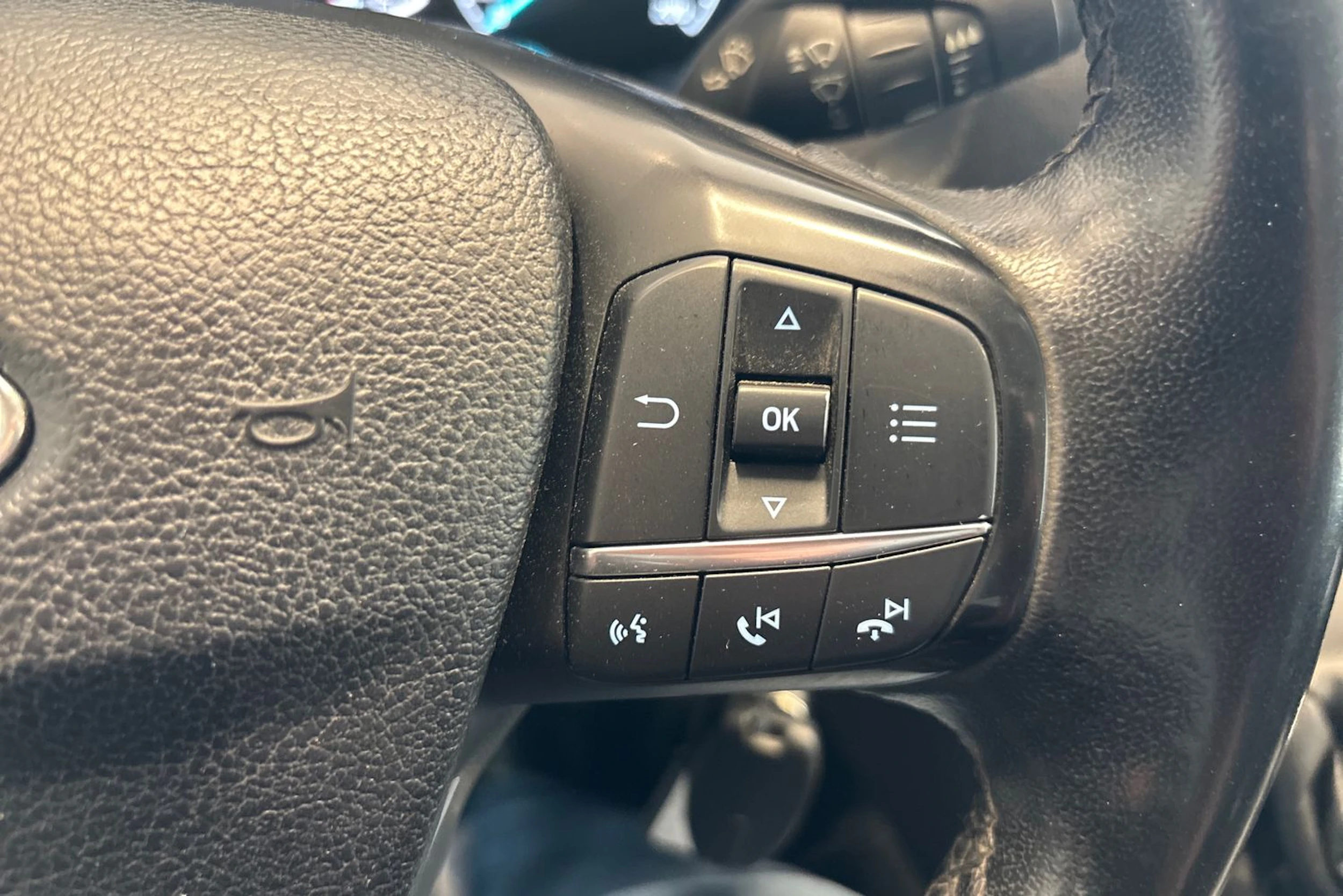 Harmaa Ford Transit Custom 2019 kuva 15.
