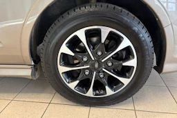 Harmaa Ford Transit Custom 2019 kuva 33.