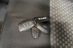valkoinen Ford Transit Custom 2019 kuva 23.
