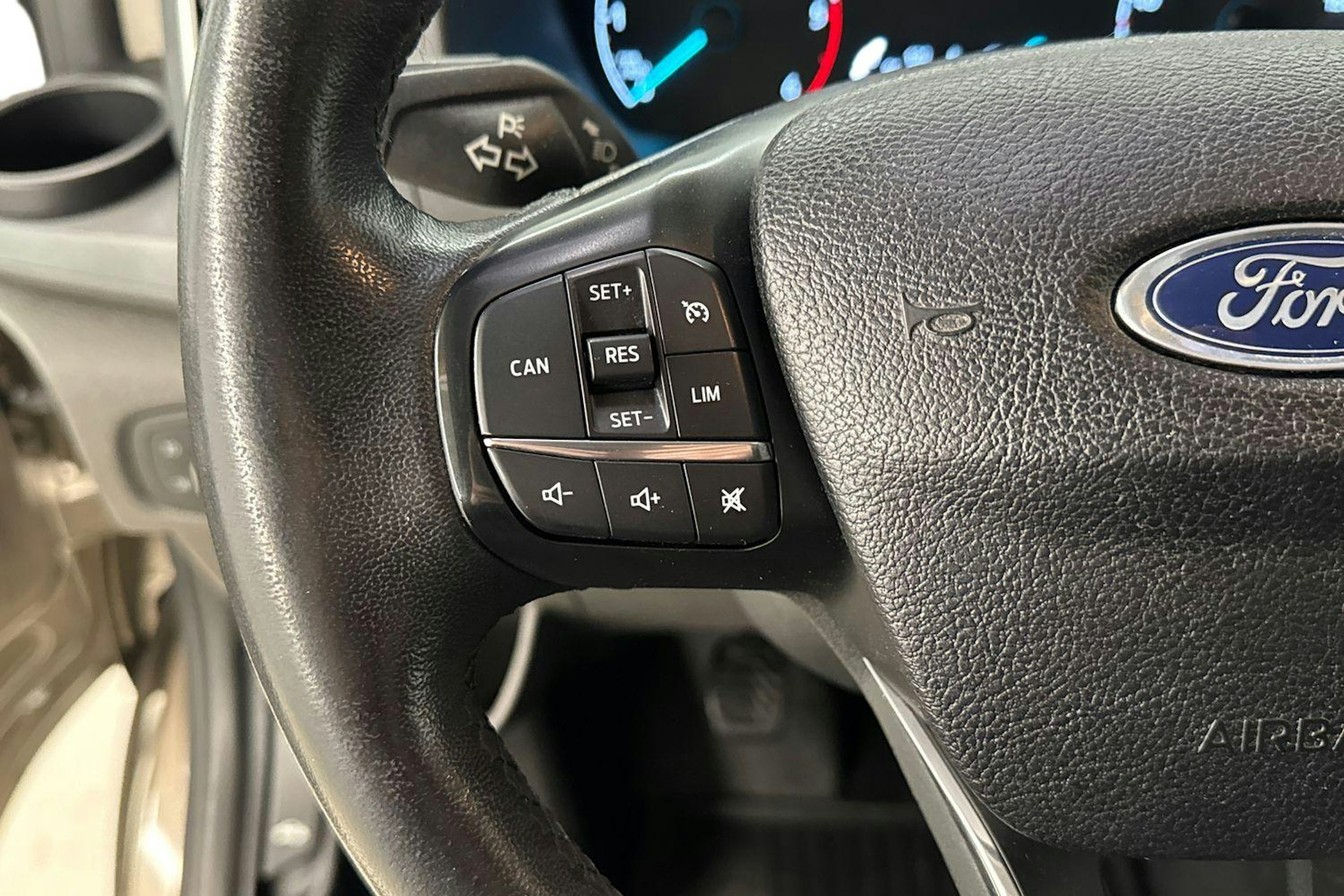 harmaa Ford Transit Custom 2019 kuva 9.