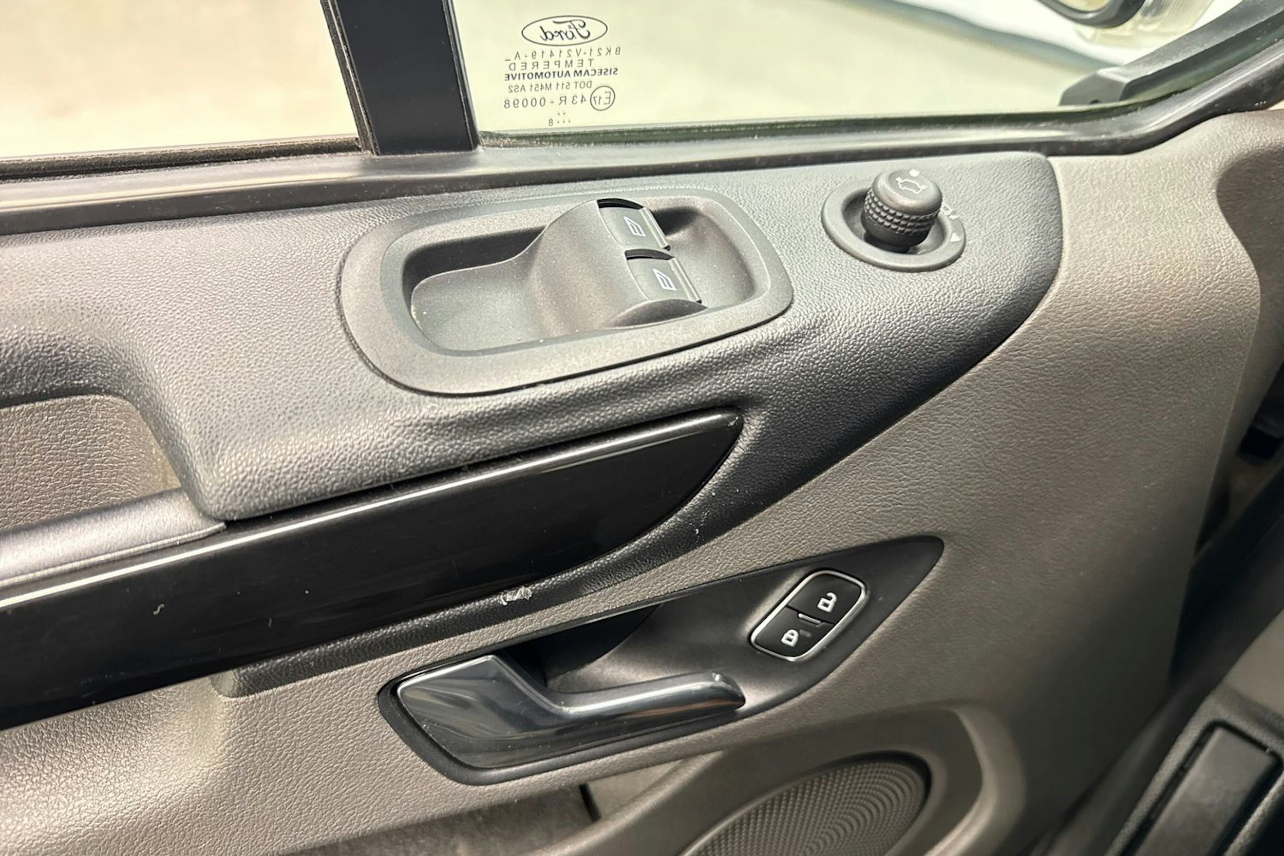 harmaa Ford Transit Custom 2019 kuva 13.