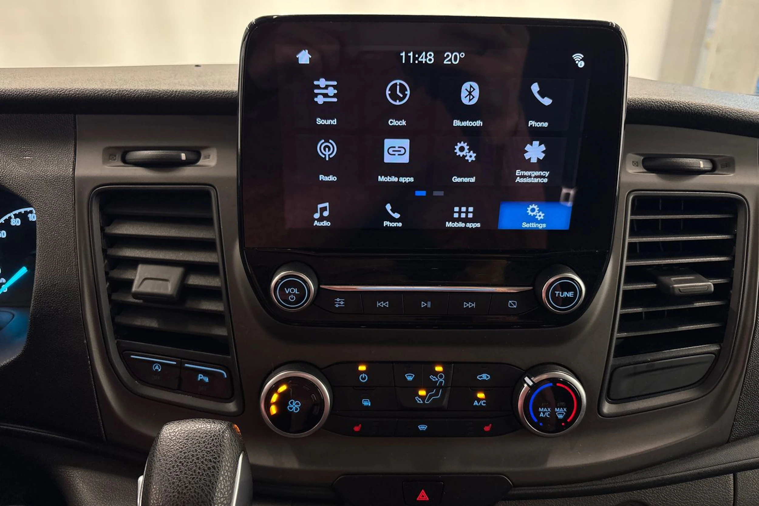 valkoinen Ford Transit Custom 2019 kuva 15.