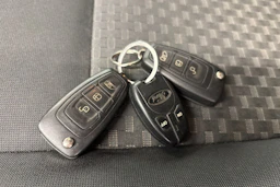 valkoinen Ford Transit Custom 2019 kuva 24.