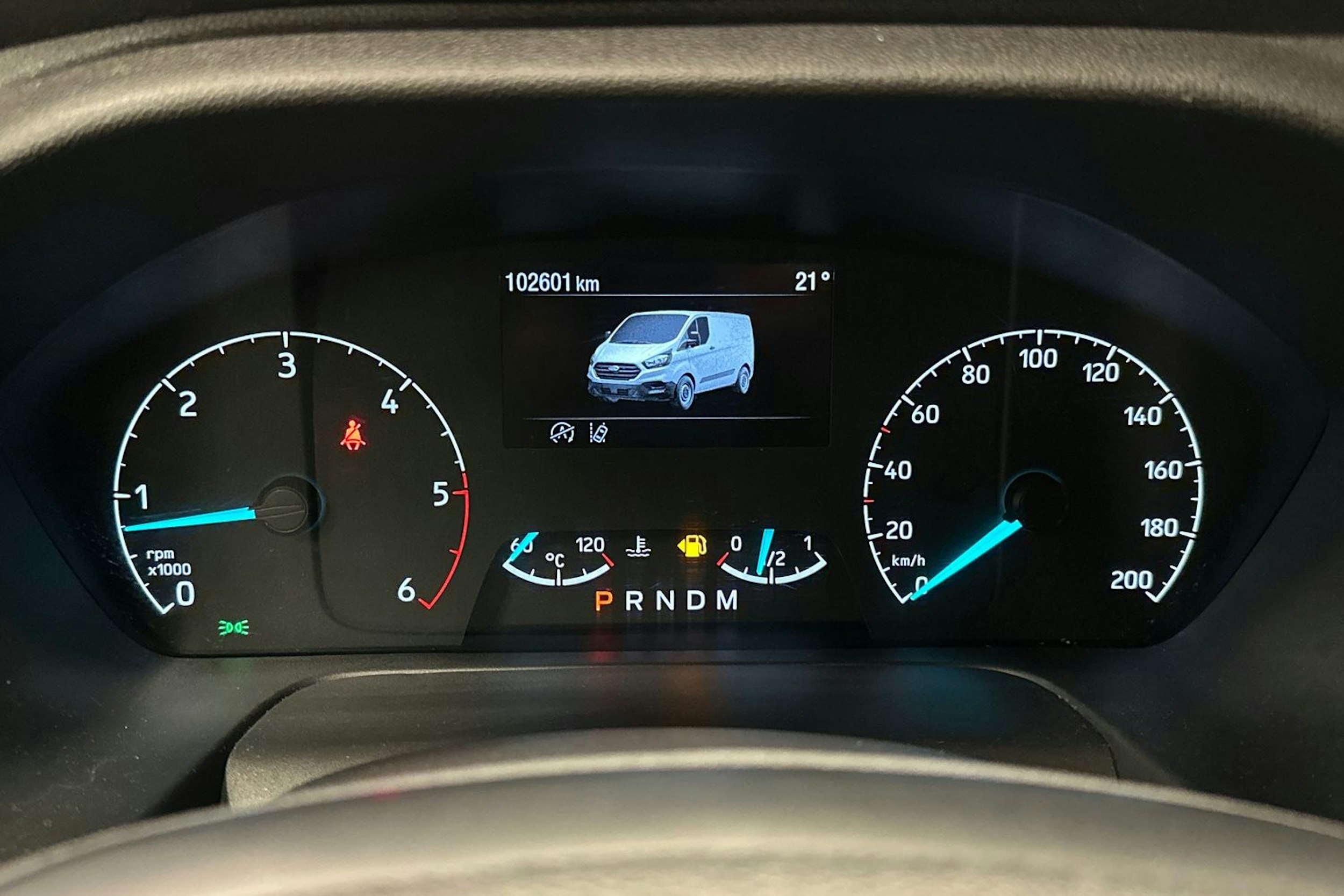 valkoinen Ford Transit Custom 2019 kuva 13.
