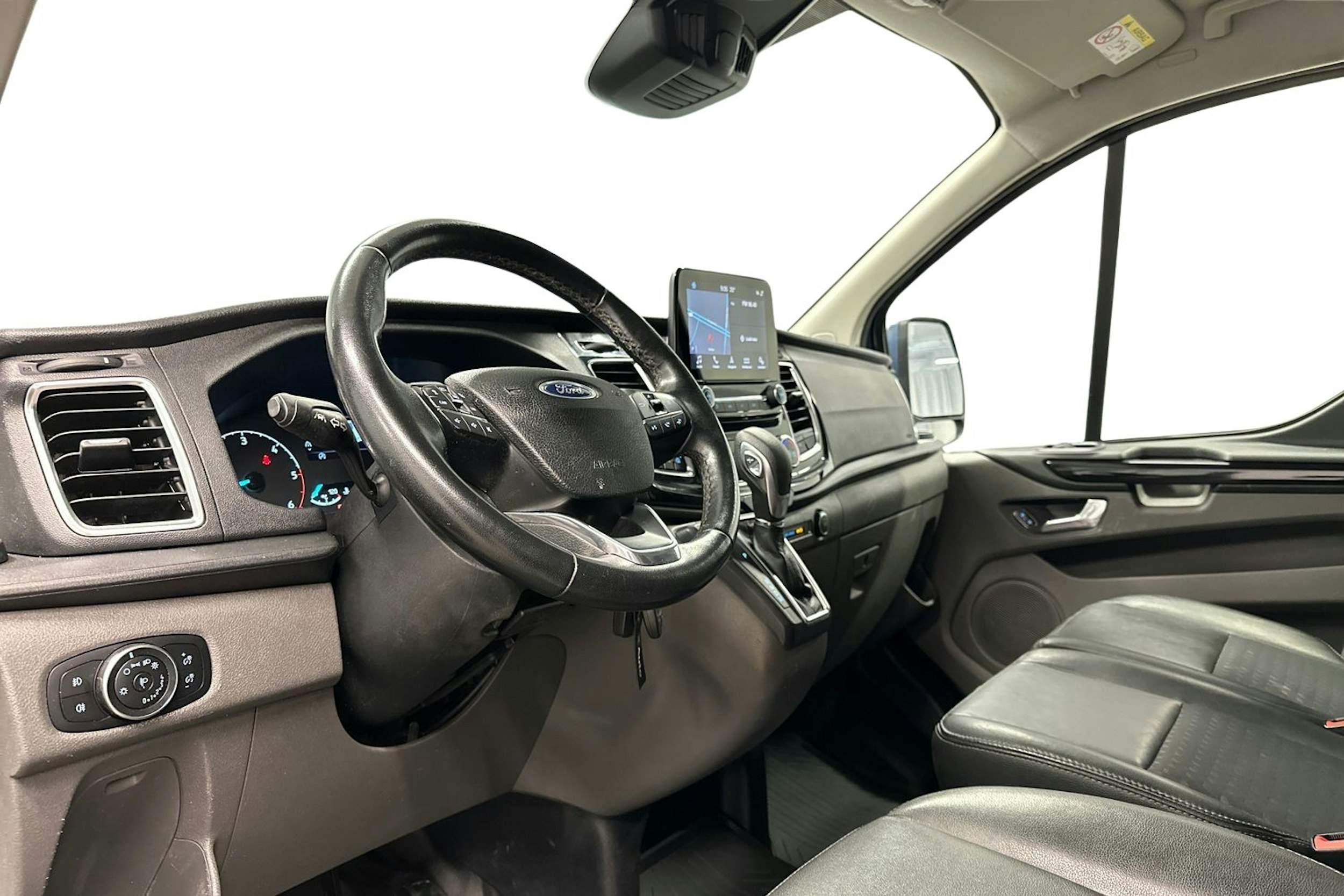 sininen Ford Transit Custom 2019 kuva 6.