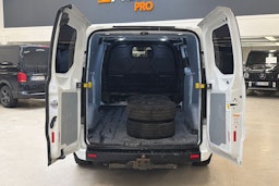 valkoinen Ford Transit Custom 2019 kuva 16.