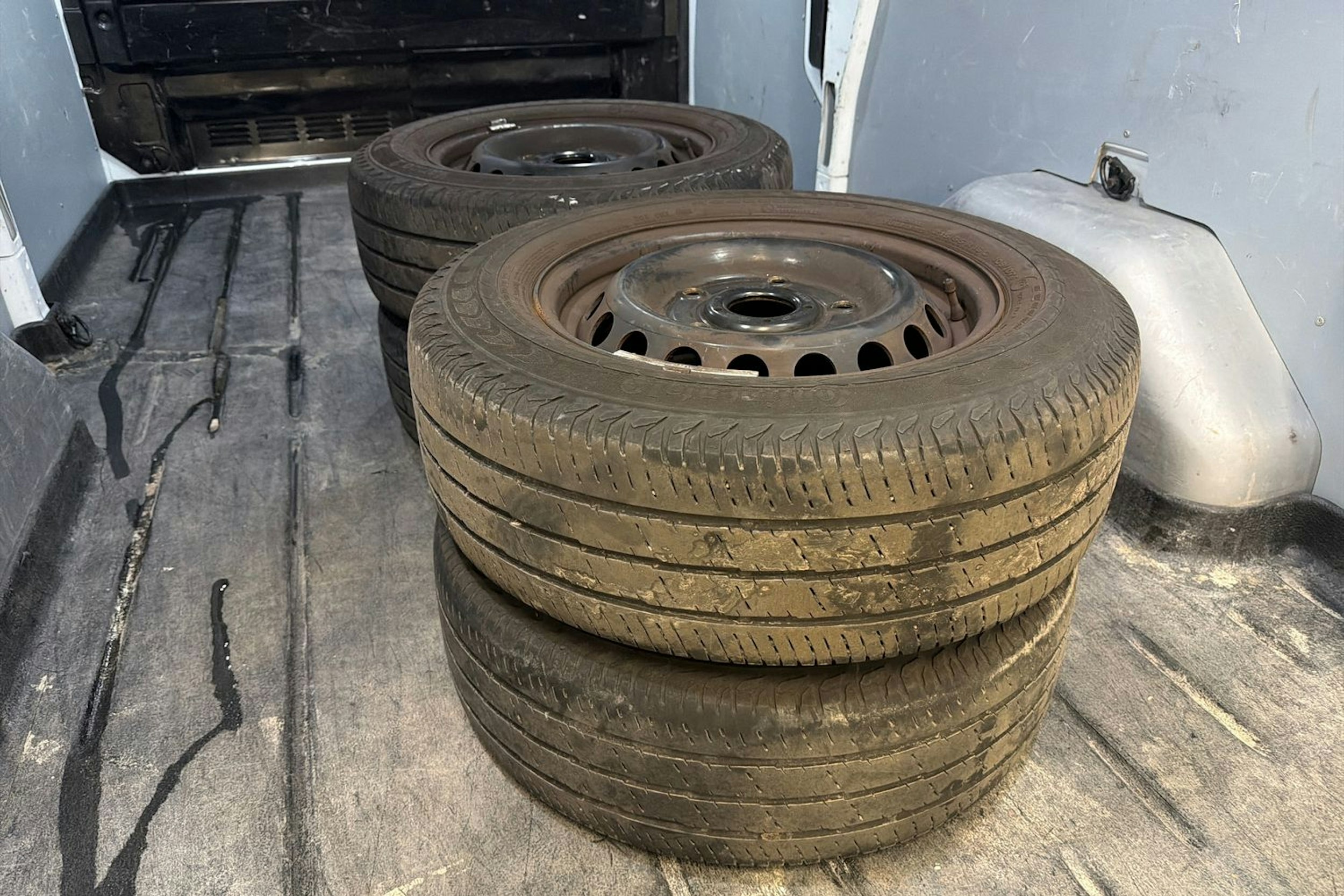 valkoinen Ford Transit Custom 2019 kuva 17.