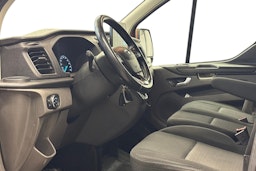 punainen Ford Transit Custom 2019 kuva 6.