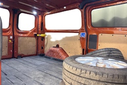 punainen Ford Transit Custom 2019 kuva 8.