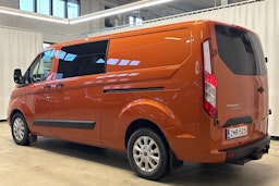 punainen Ford Transit Custom 2019 kuva 11.