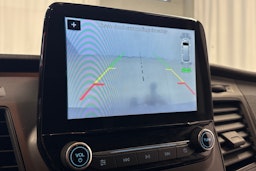 punainen Ford Transit Custom 2019 kuva 17.