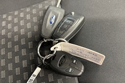 punainen Ford Transit Custom 2019 kuva 22.