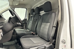 valkoinen Ford Transit Custom 2020 kuva 6.