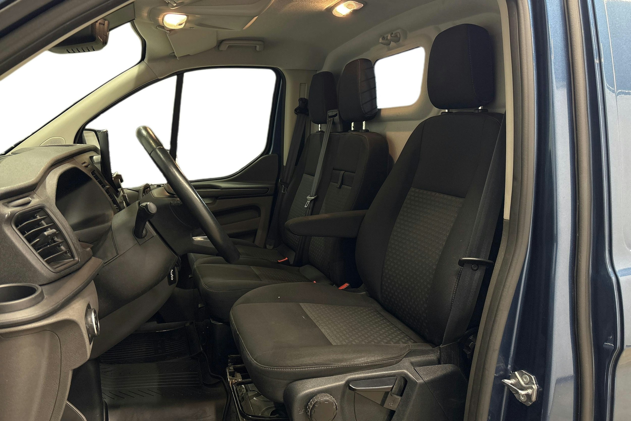 sininen Ford Transit Custom 2020 kuva 9.