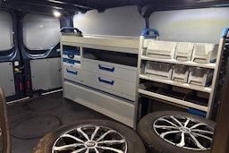 sininen Ford Transit Custom 2020 kuva 17.