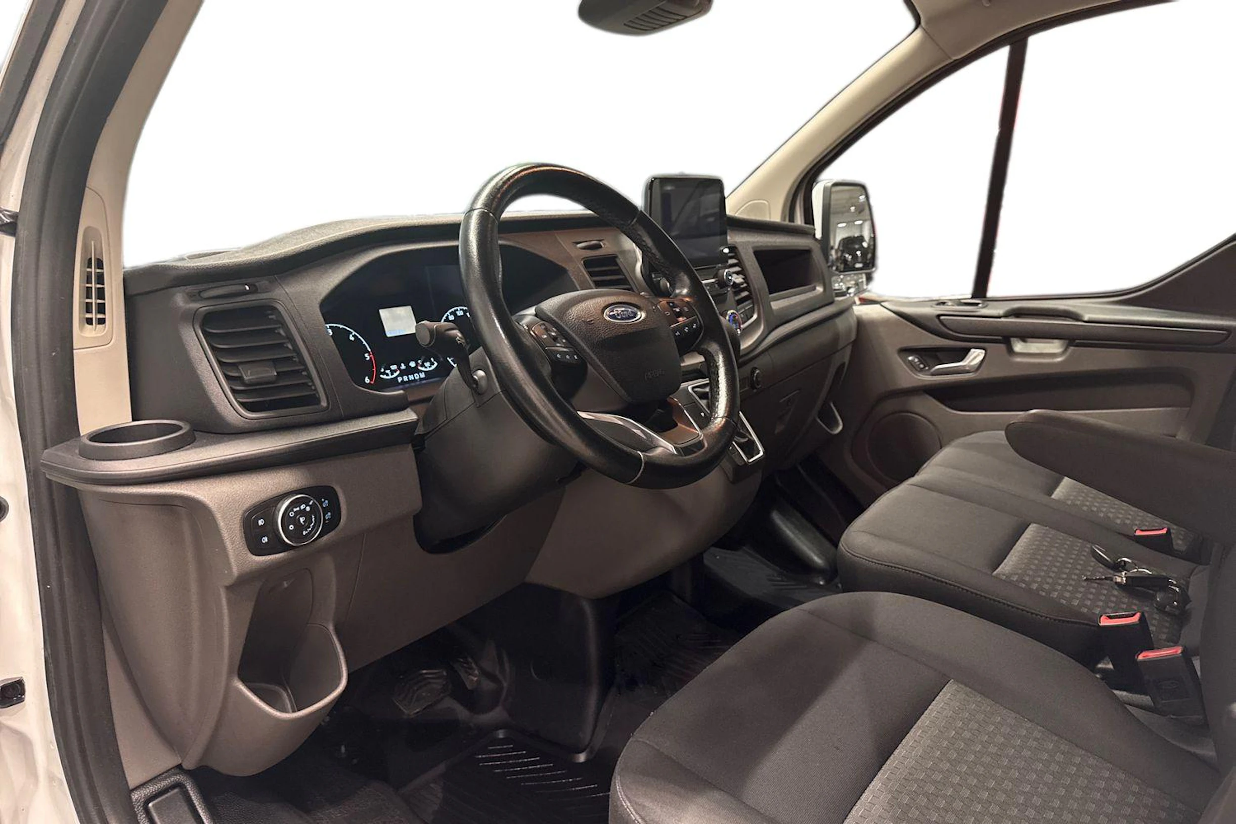 valkoinen Ford Transit Custom 2020 kuva 8.
