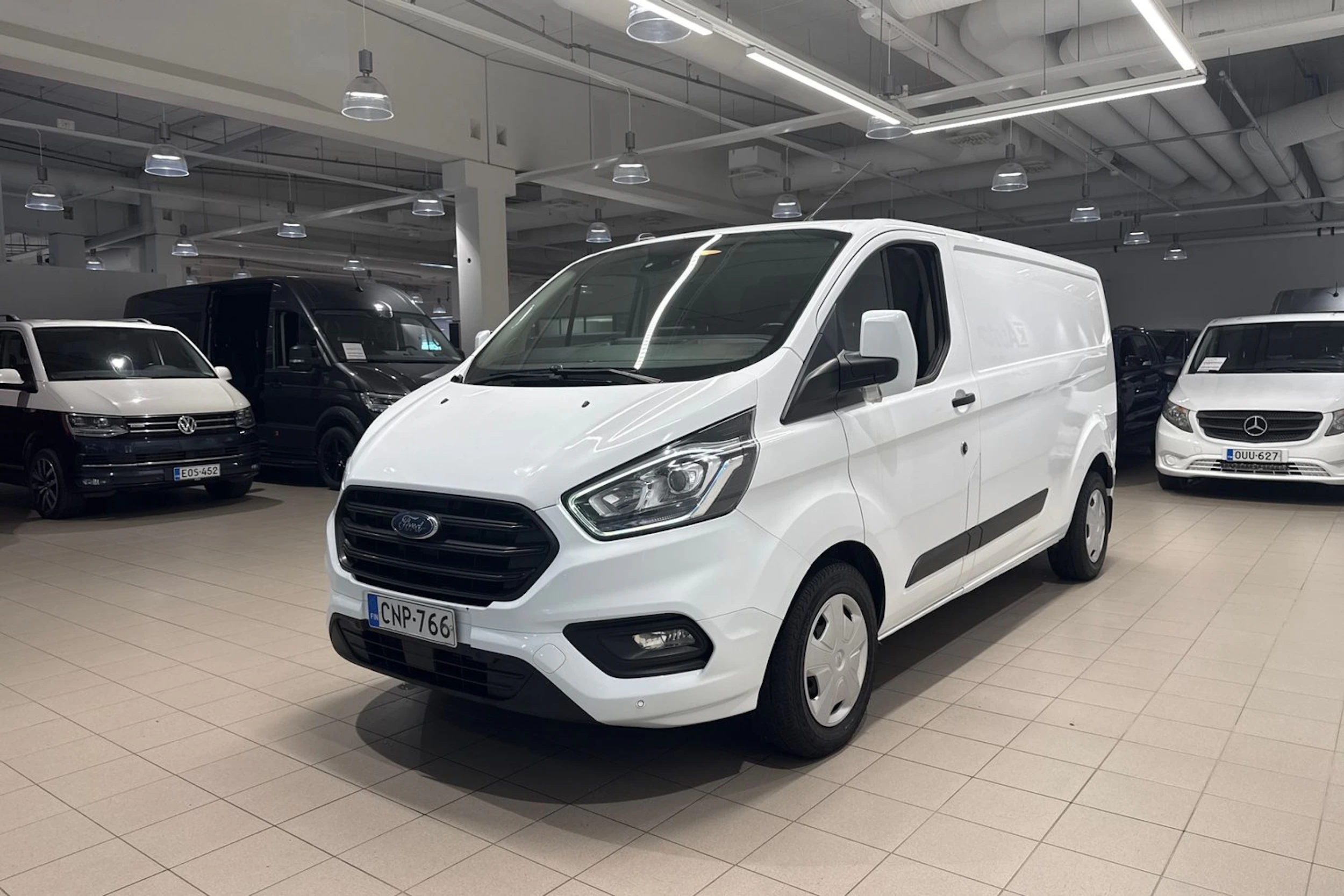 valkoinen Ford Transit Custom 2020 kuva 13.