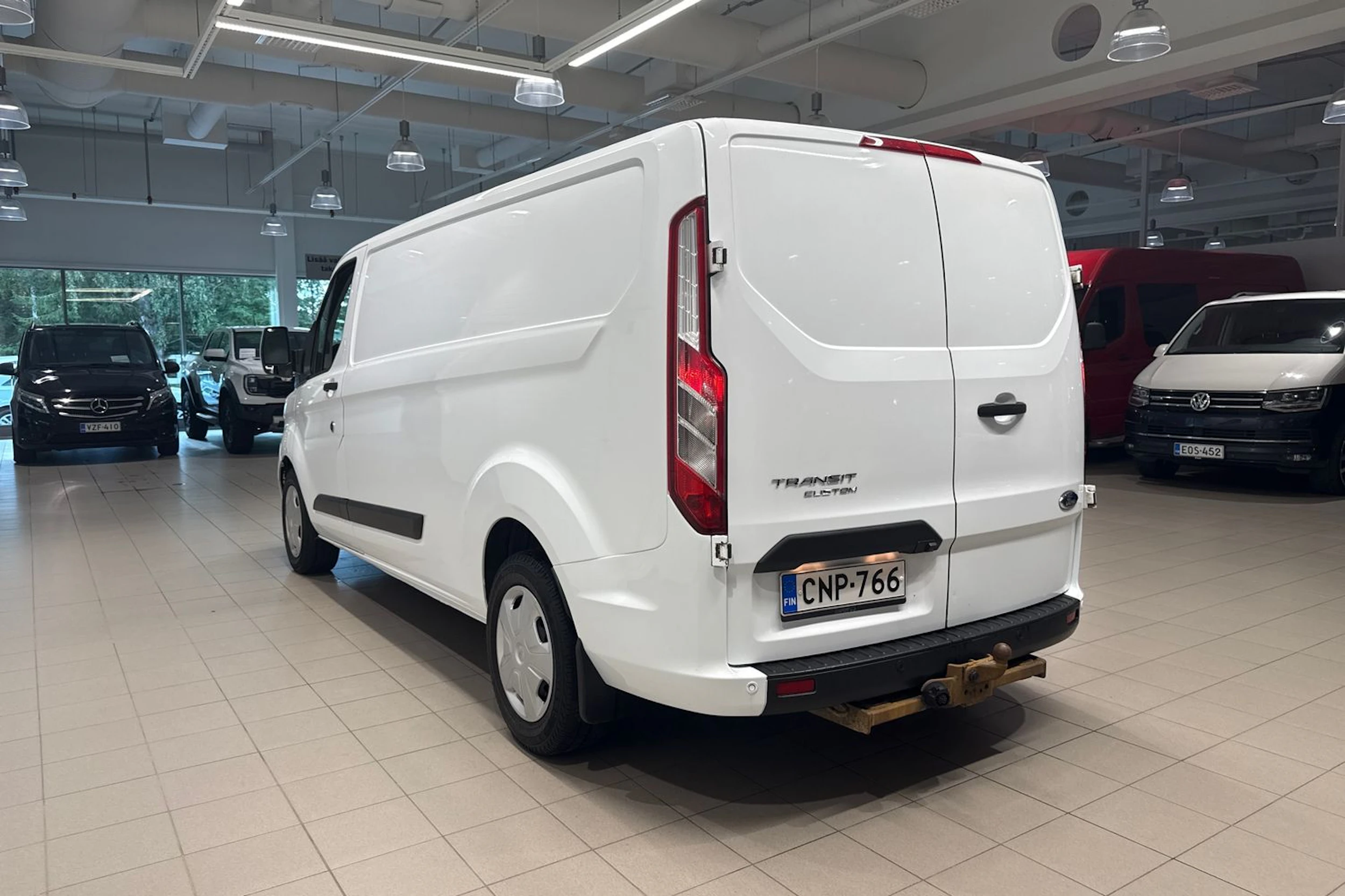 valkoinen Ford Transit Custom 2020 kuva 15.