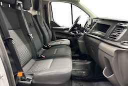 valkoinen Ford Transit Custom 2020 kuva 10.