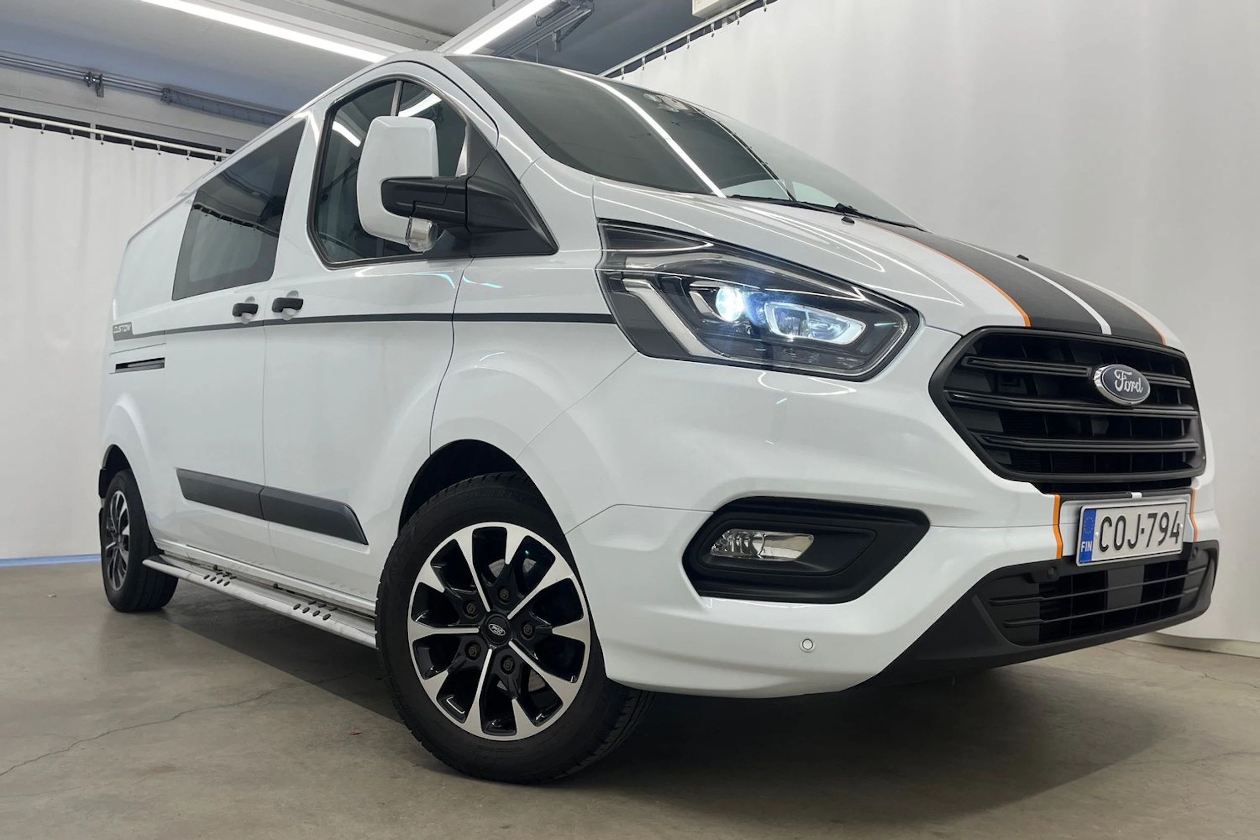 valkoinen Ford Transit Custom 2020 kuva 26.