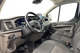 musta Ford Transit Custom 2020 kuva 8.