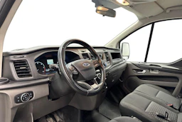 valkoinen Ford Transit Custom 2020 kuva 3.