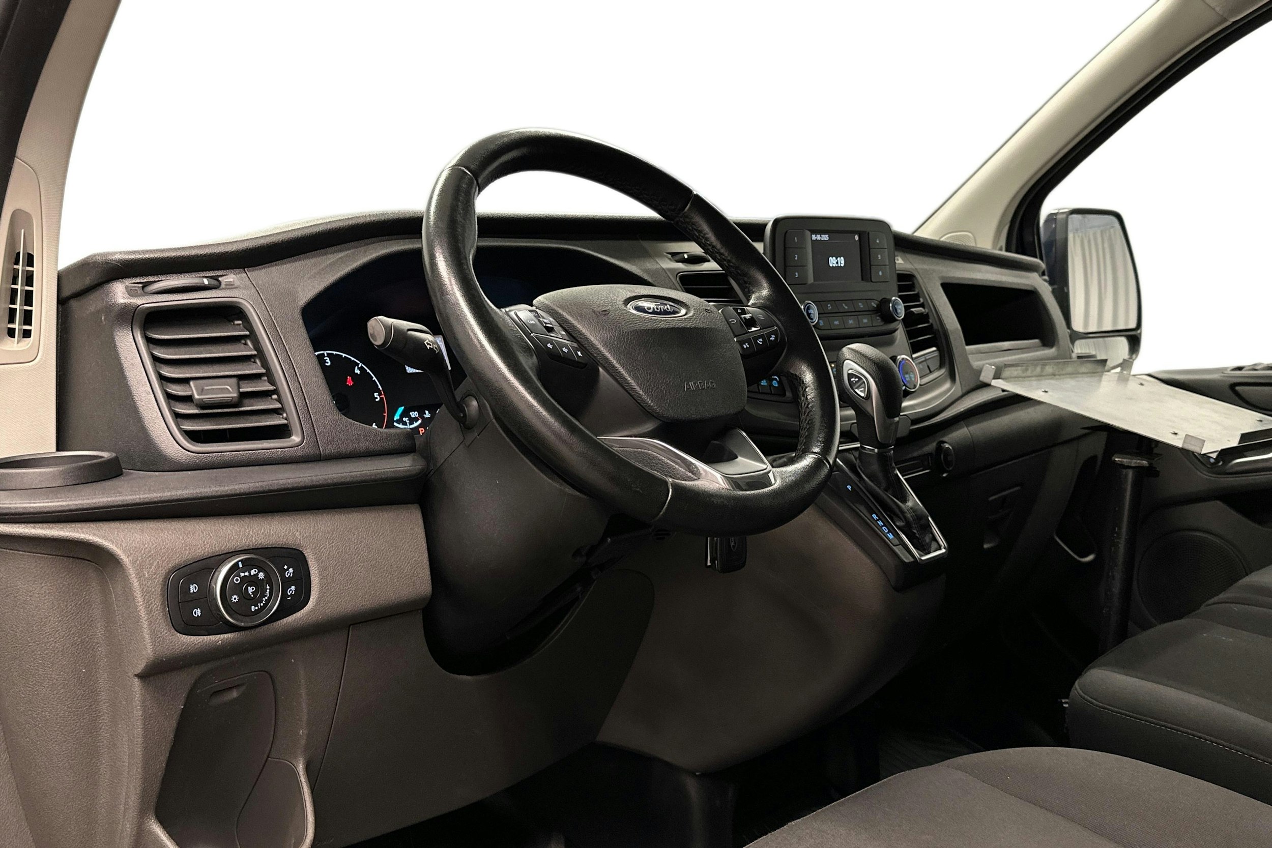 sininen Ford Transit Custom 2020 kuva 6.
