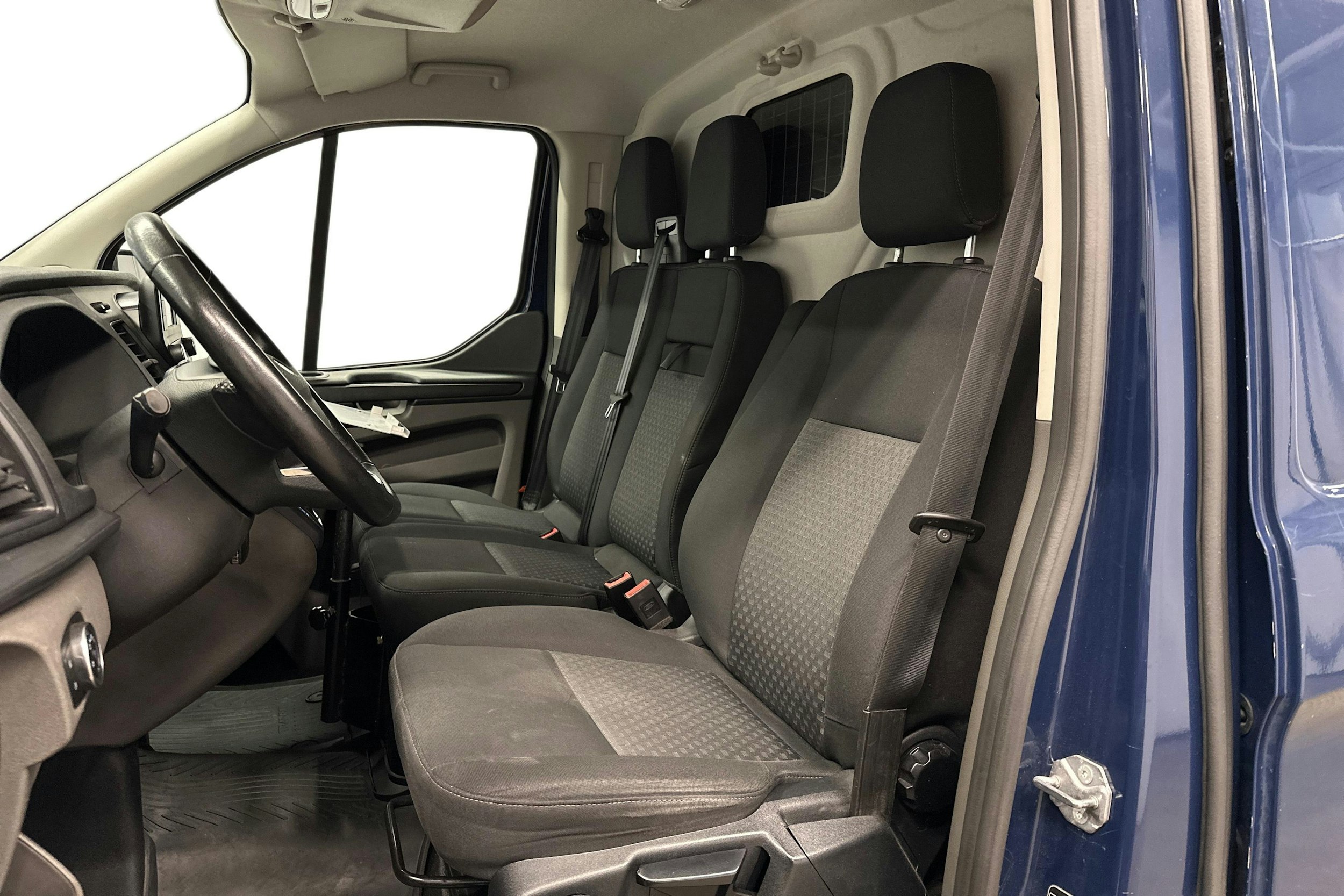 sininen Ford Transit Custom 2020 kuva 8.