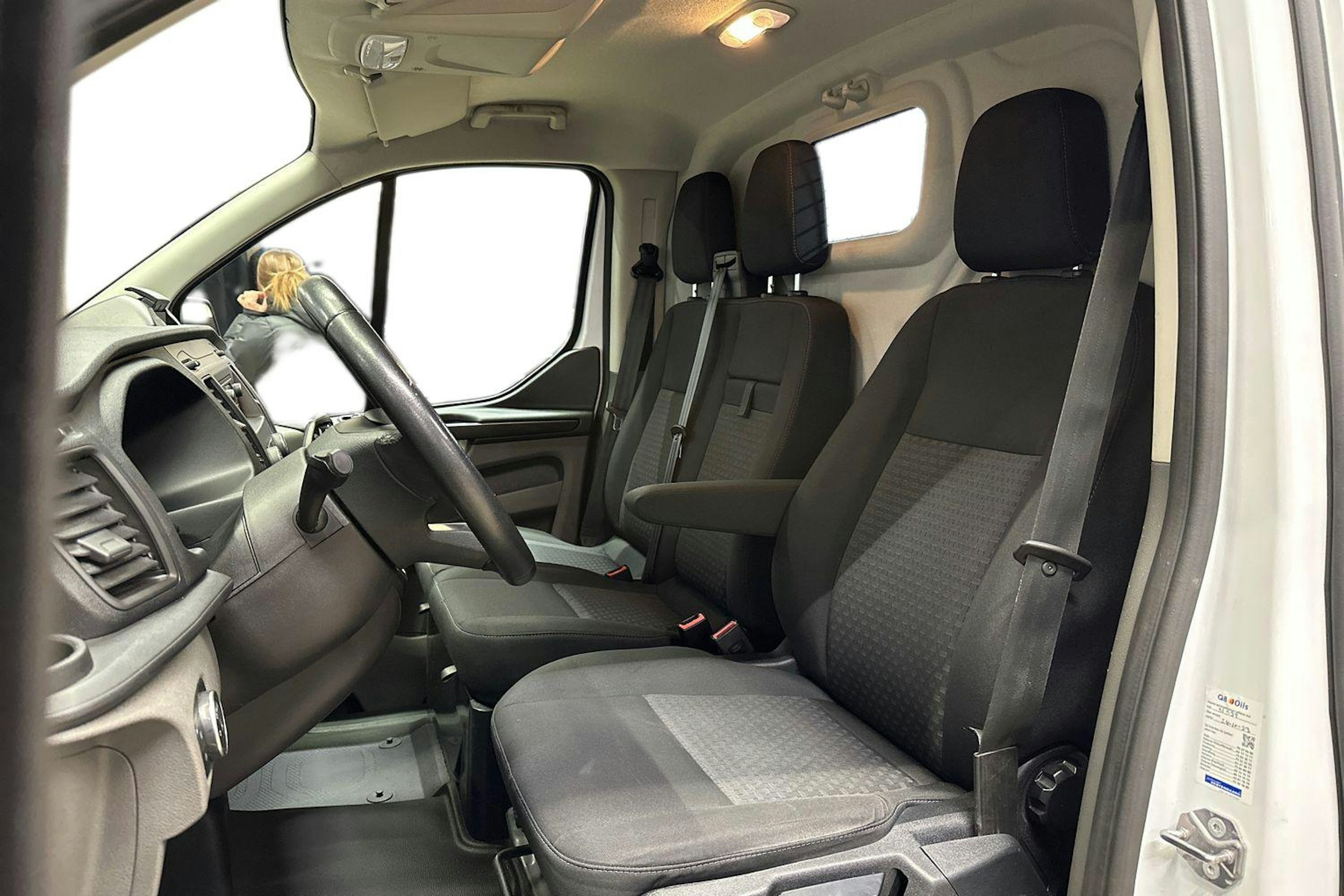 valkoinen Ford Transit Custom 2020 kuva 8.