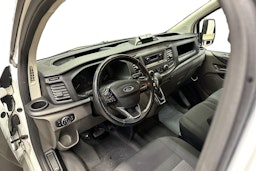 valkoinen Ford Transit Custom 2020 kuva 9.