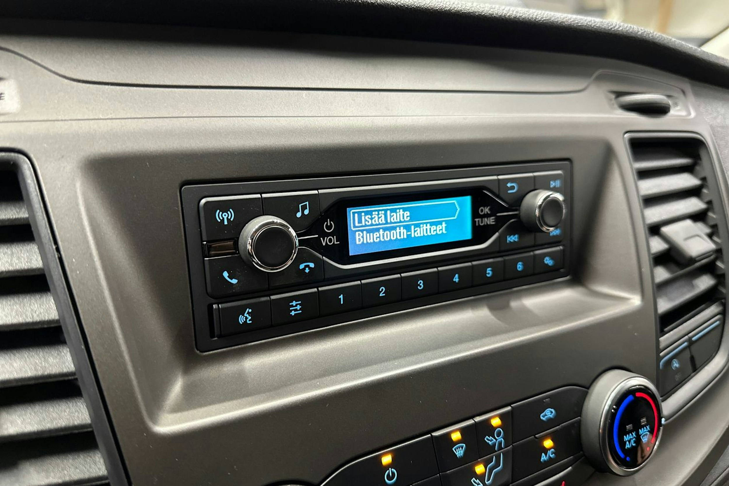 valkoinen Ford Transit Custom 2020 kuva 20.