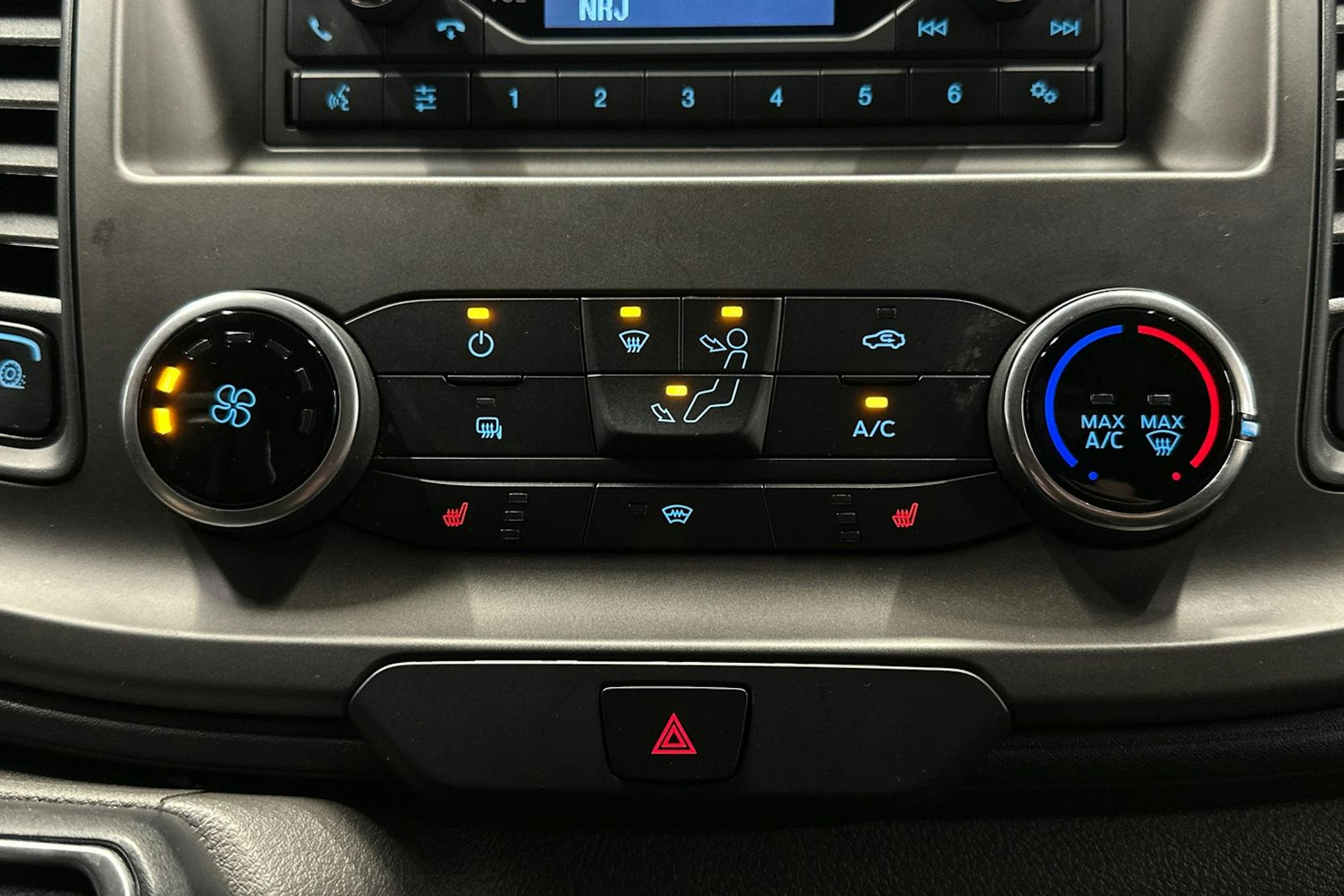 valkoinen Ford Transit Custom 2020 kuva 21.