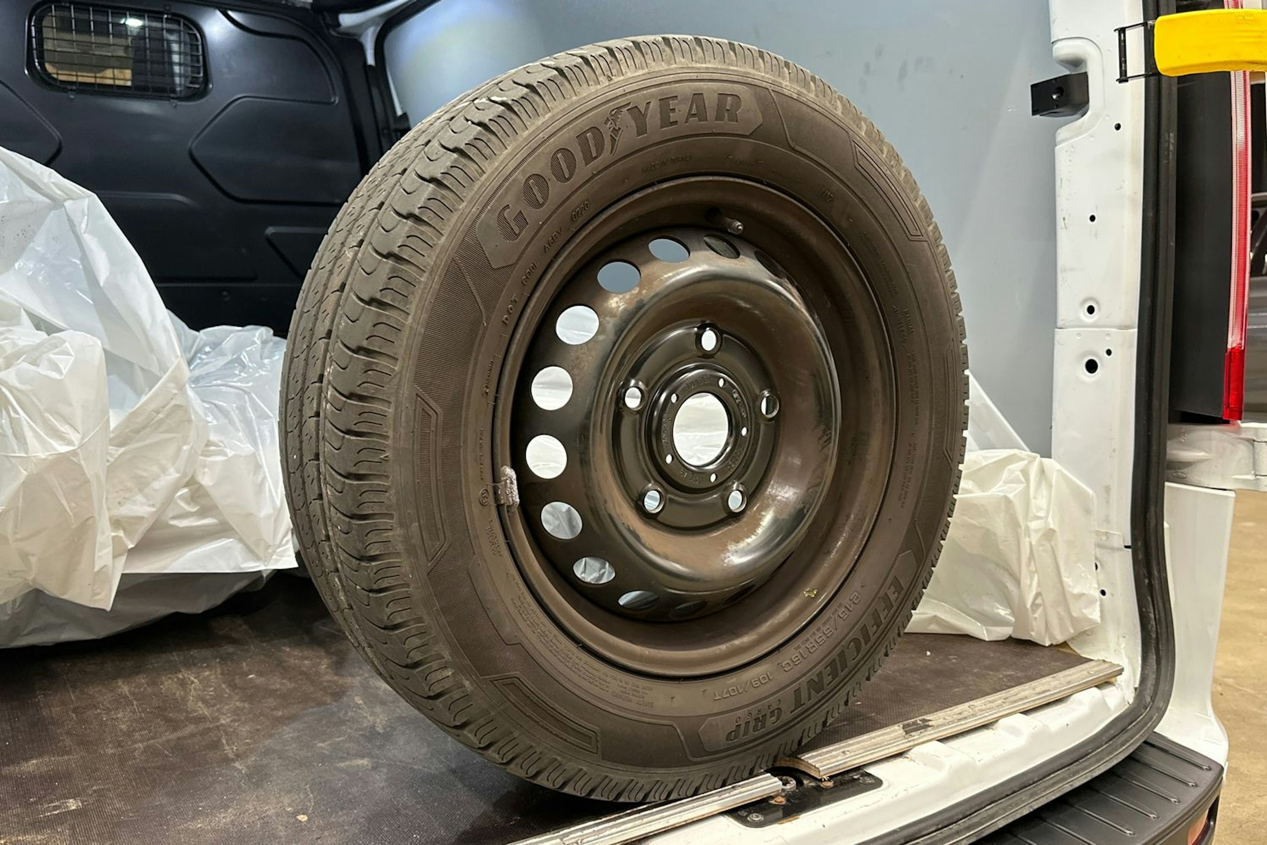 valkoinen Ford Transit Custom 2020 kuva 27.