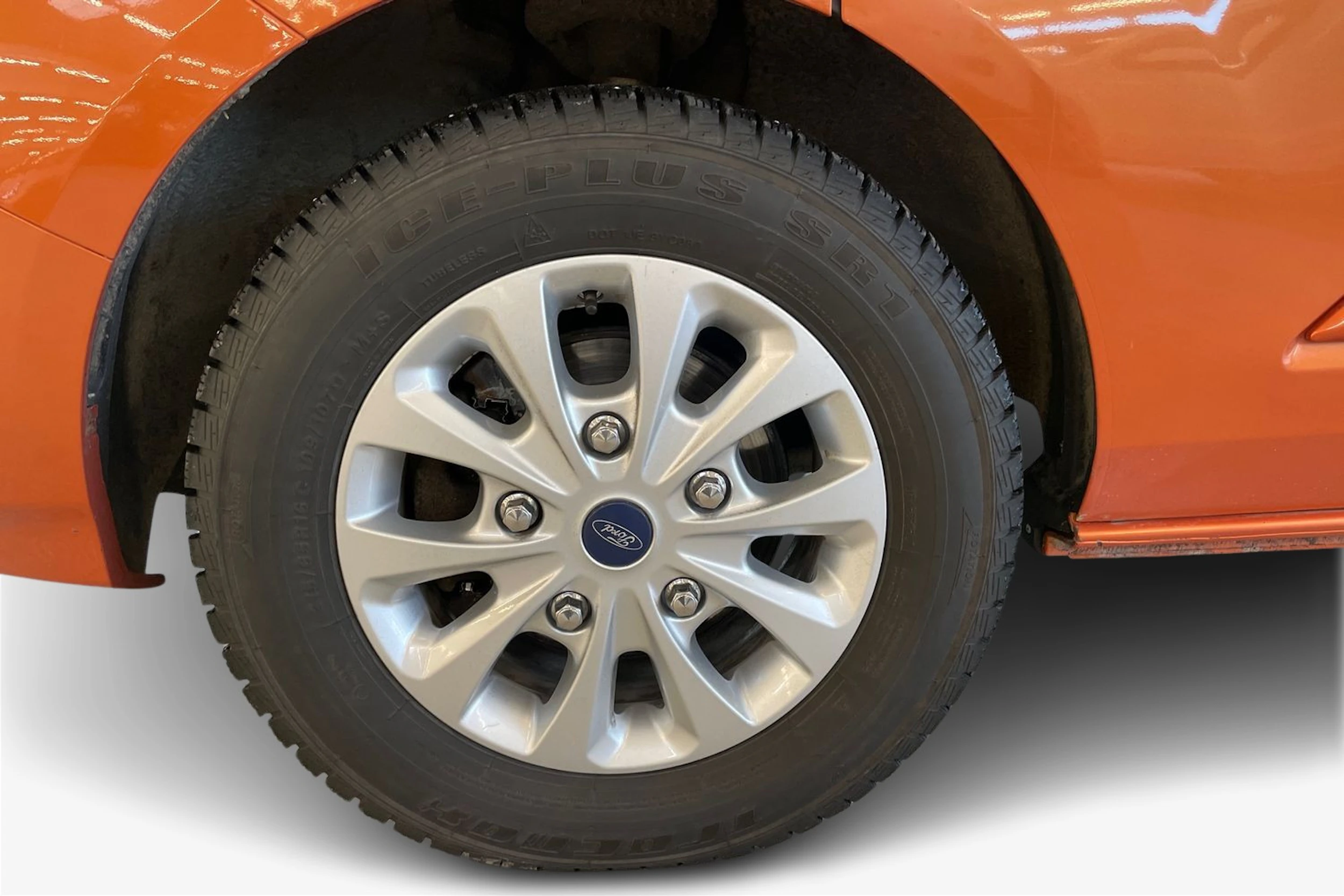 Punainen Ford Transit Custom 2020 kuva 12.