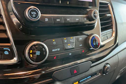 Punainen Ford Transit Custom 2020 kuva 22.