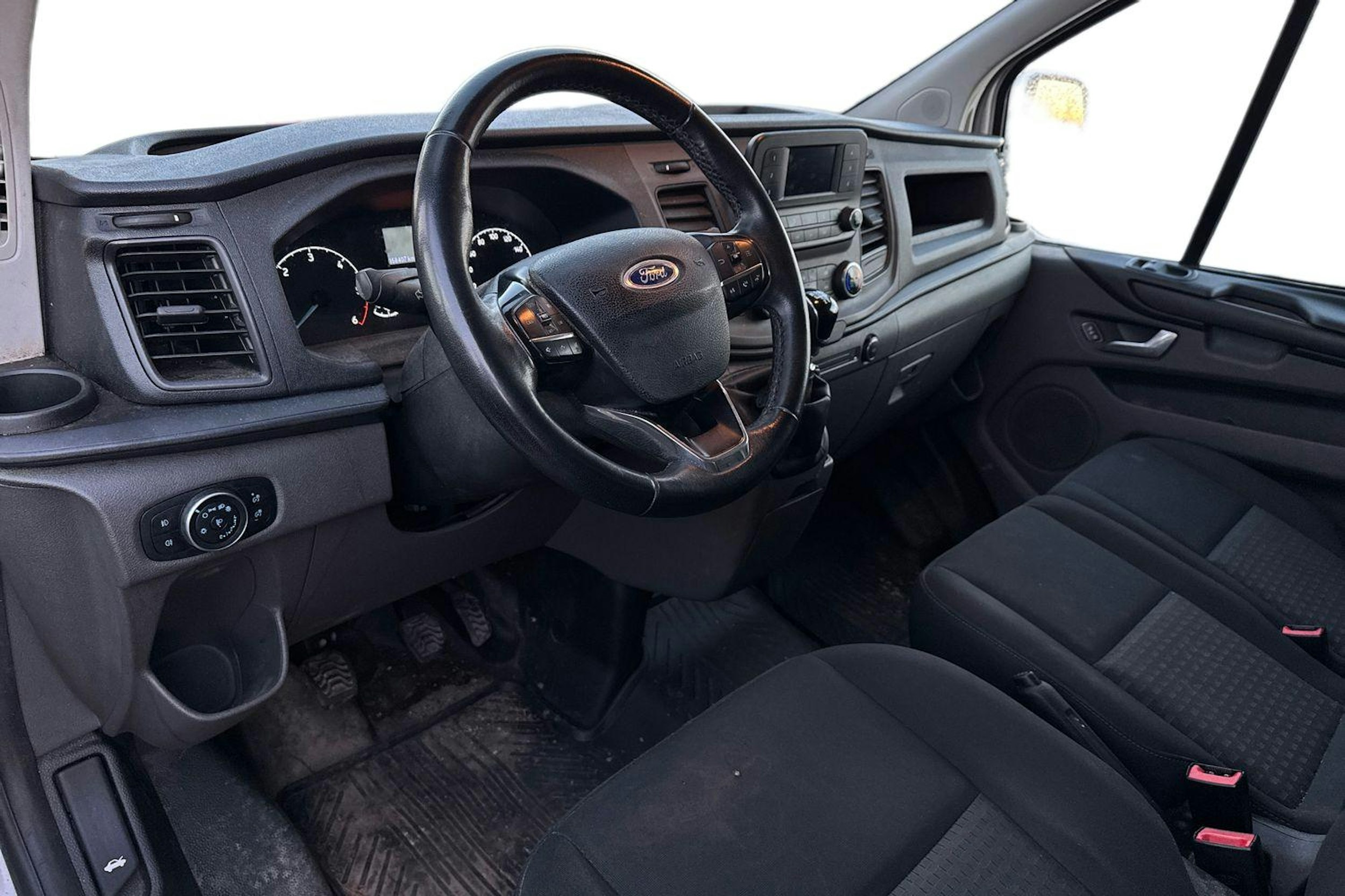 valkoinen Ford Transit Custom 2020 kuva 3.