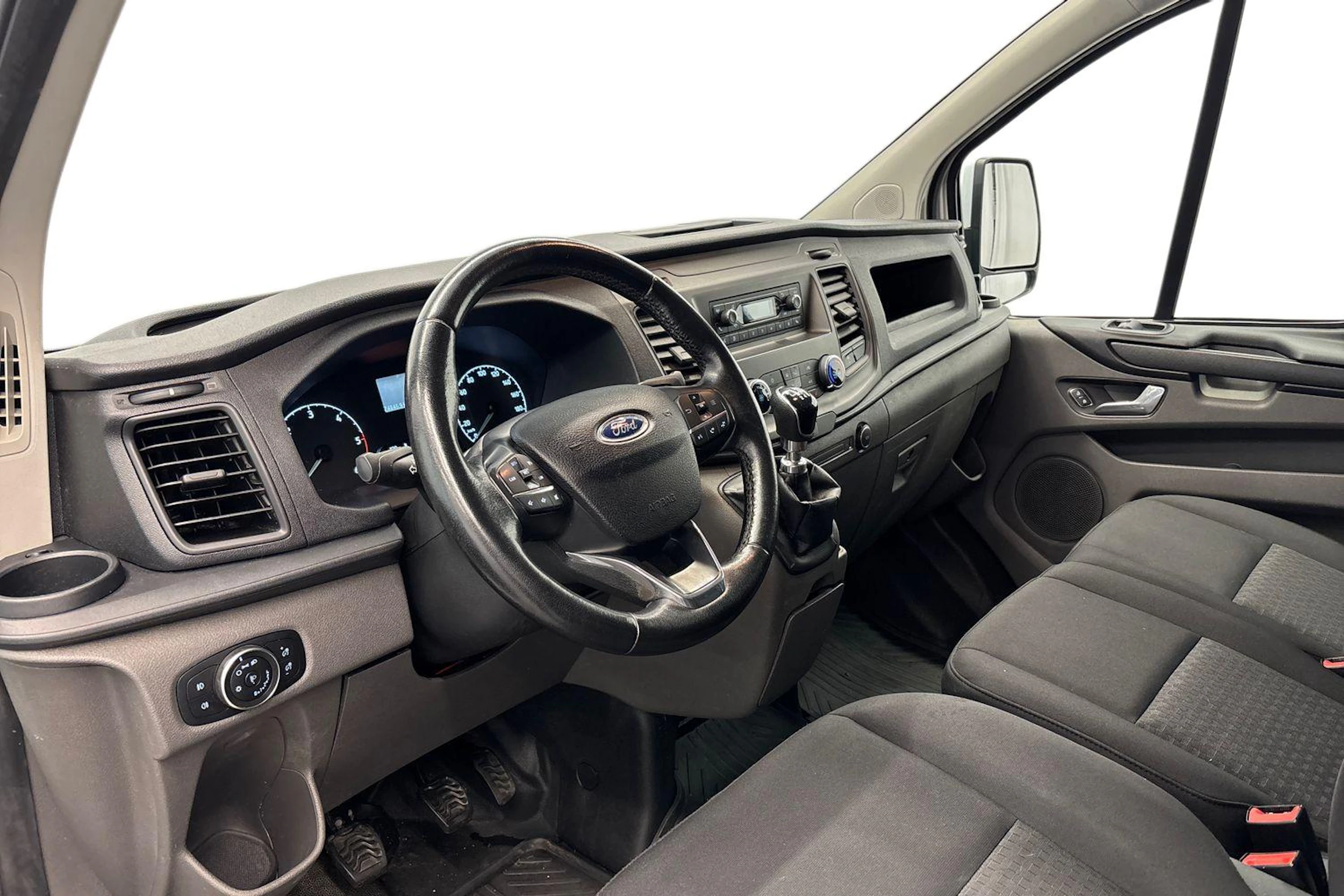 valkoinen Ford Transit Custom 2020 kuva 6.