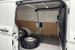 Valkoinen Ford Transit Custom 2020 kuva 13.