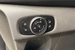 Valkoinen Ford Transit Custom 2020 kuva 19.