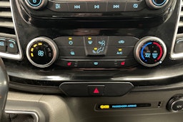 Harmaa Ford Transit Custom 2020 kuva 18.