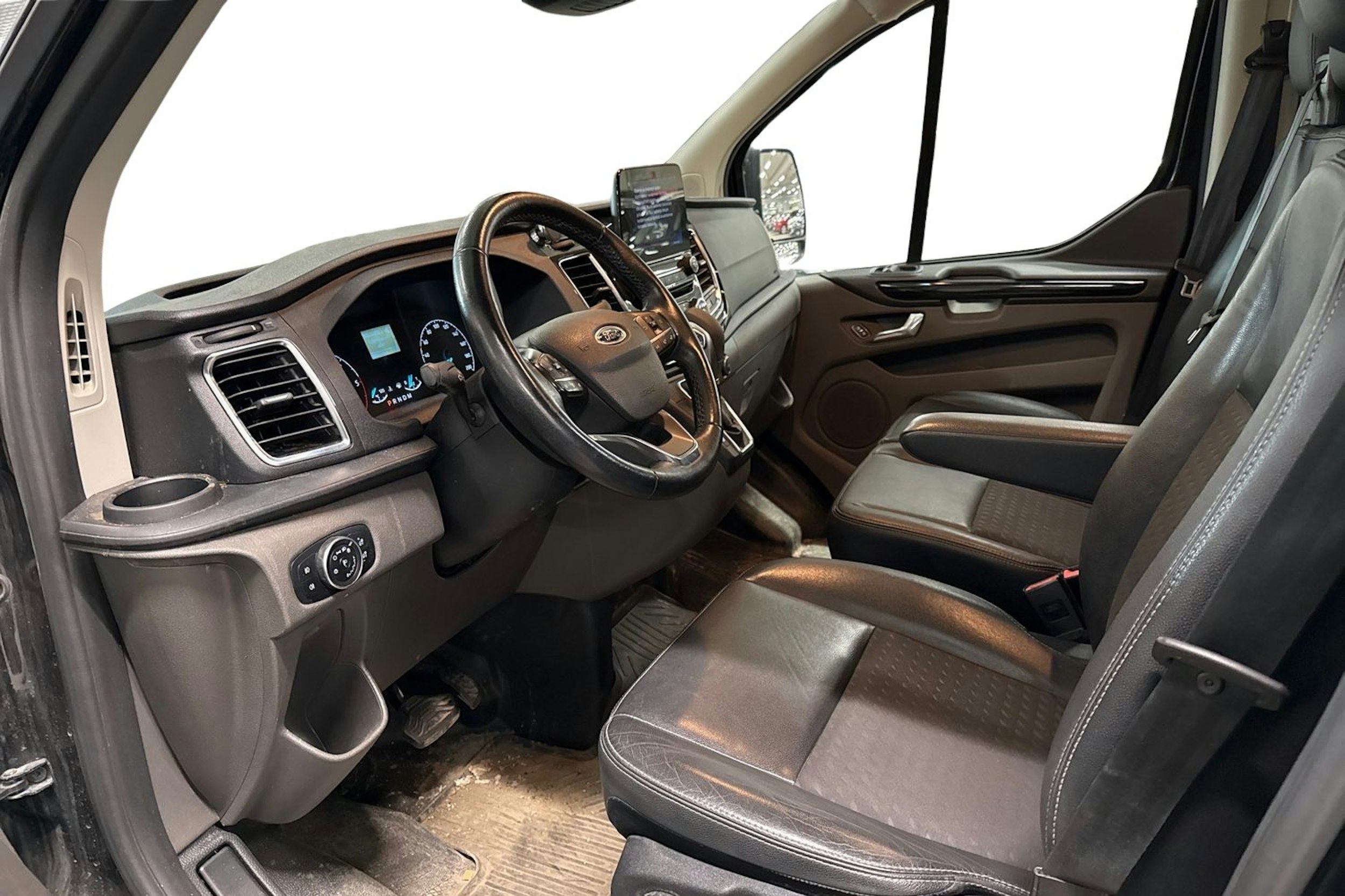 met. musta Ford Transit Custom 2020 kuva 3.