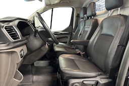met. musta Ford Transit Custom 2020 kuva 7.