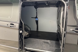 met. musta Ford Transit Custom 2020 kuva 13.