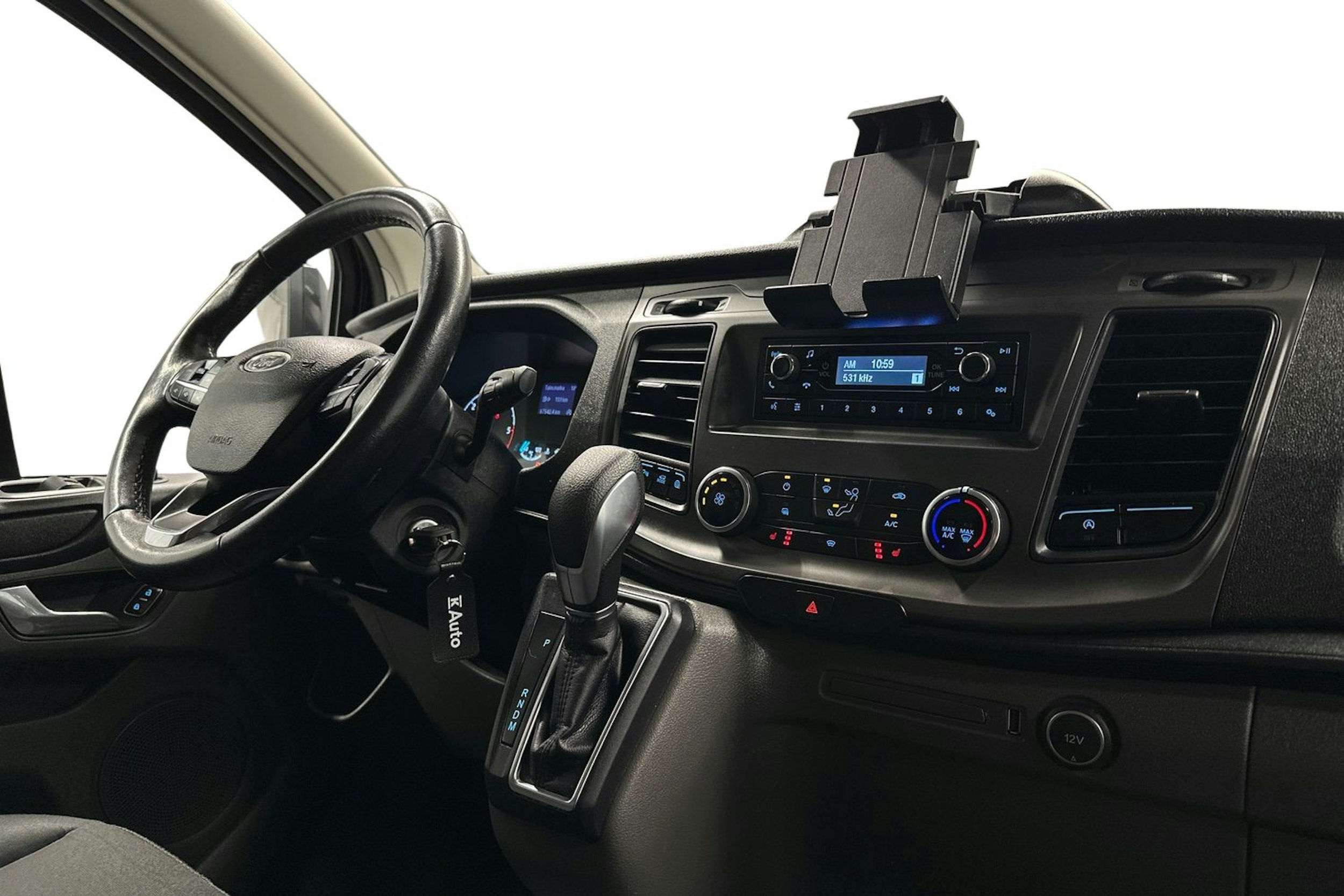 musta Ford Transit Custom 2020 kuva 7.